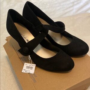 American Eagle Women's Black Strap Heels